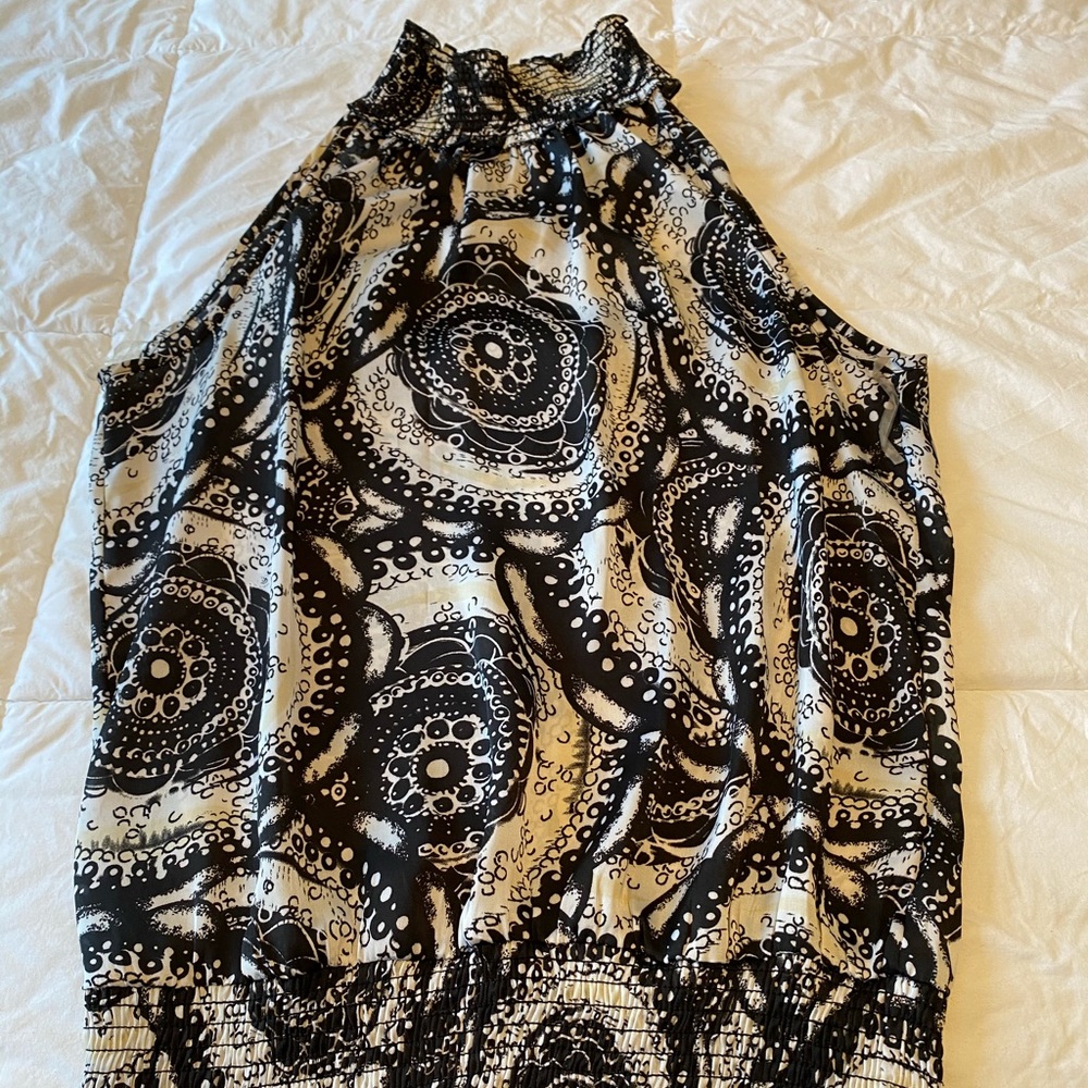 Woman’s Sleeveless Blouse; size S.